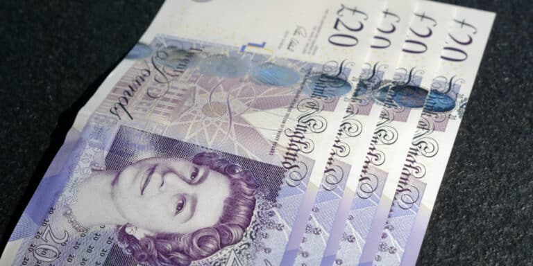 £20 notes