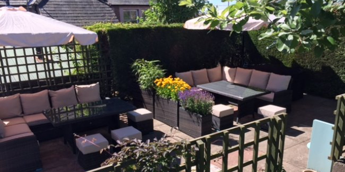 Wheatsheaf beer garden
