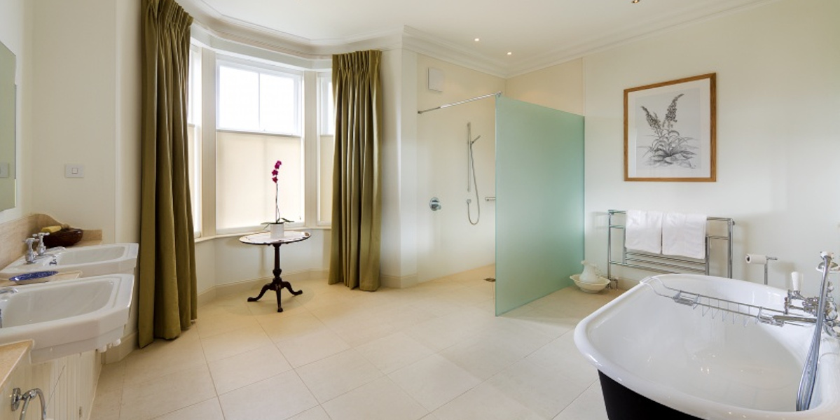 craiganour estate bathroom