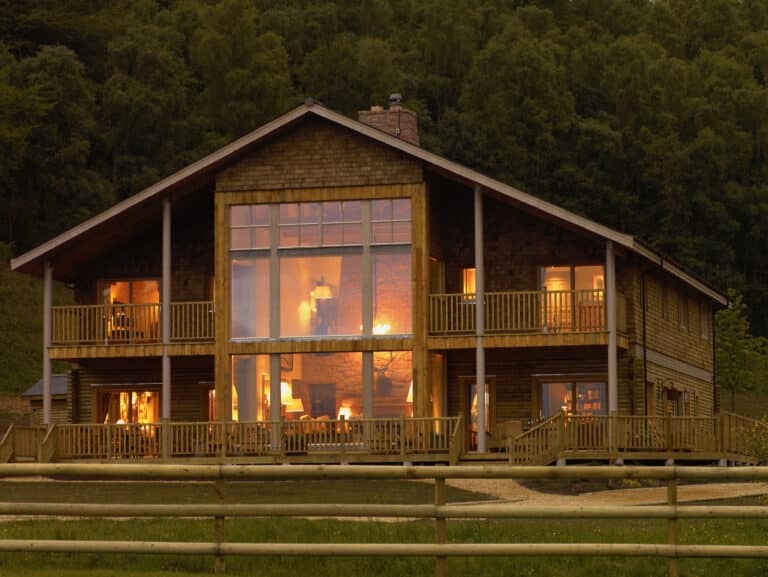 01 Ness Castle Lodge 768x577