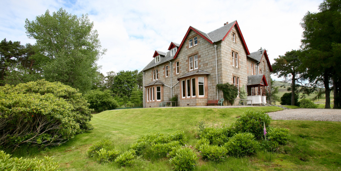 Glenshero Lodge Exterior